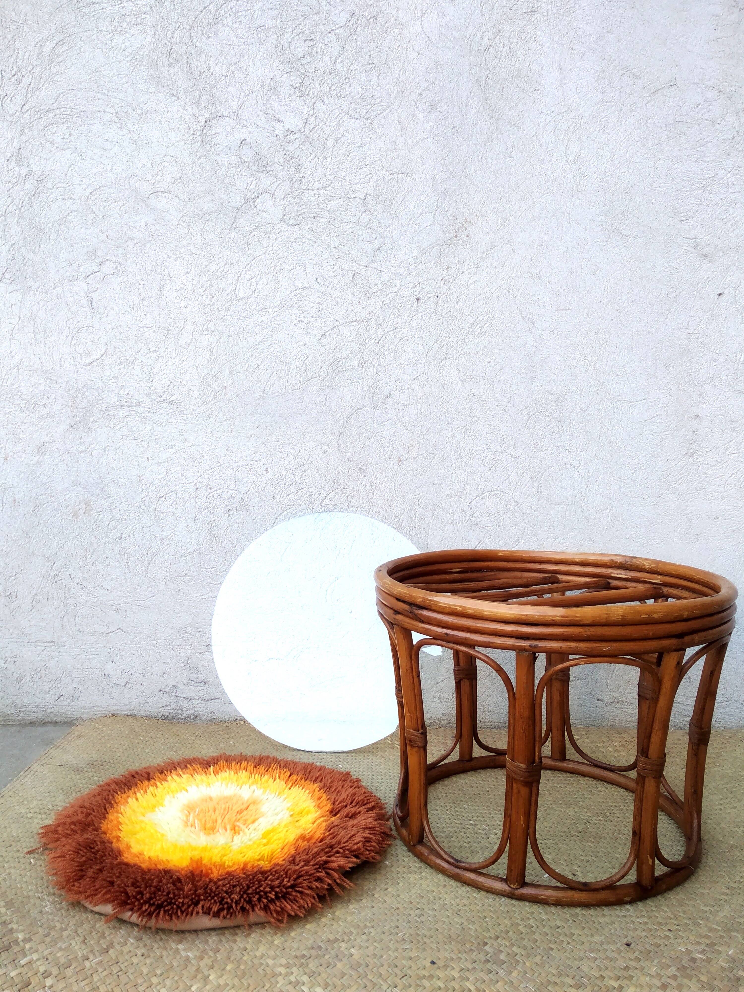 Table tabouret en rotin et verre vintage