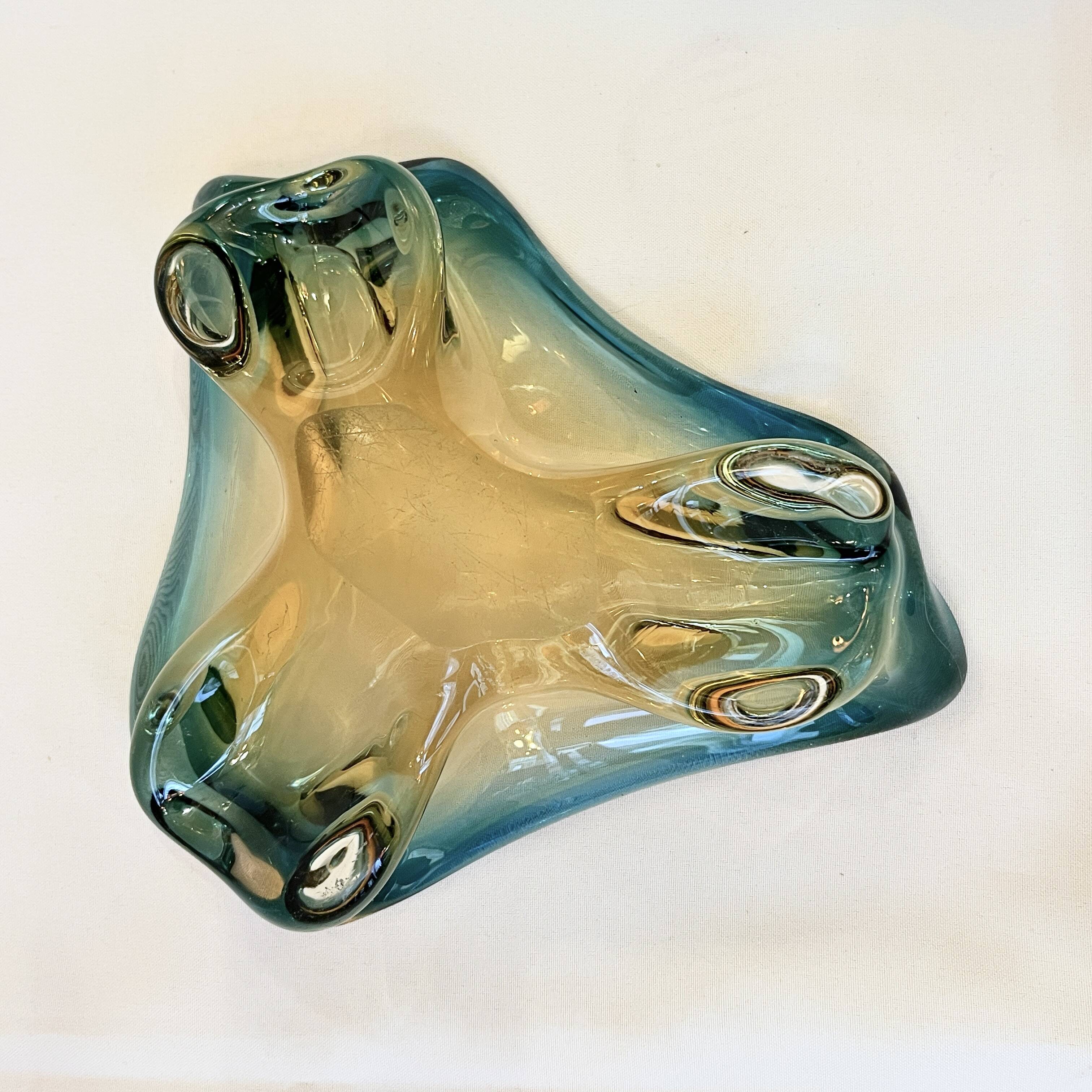 Grand vide-poche sommerso en verre bleu jaune - Murano Venise 1960