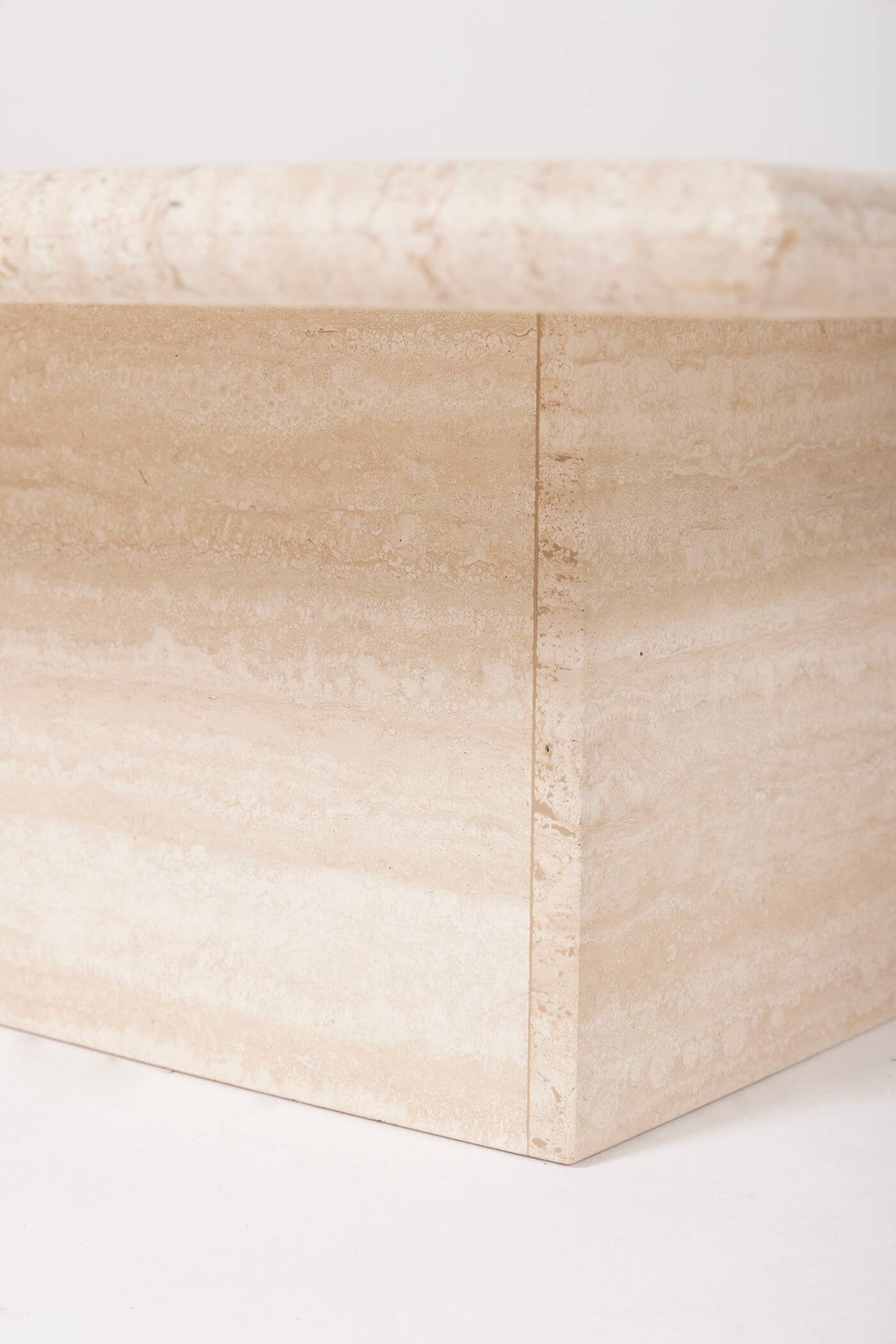 Table basse en travertin, 1970s