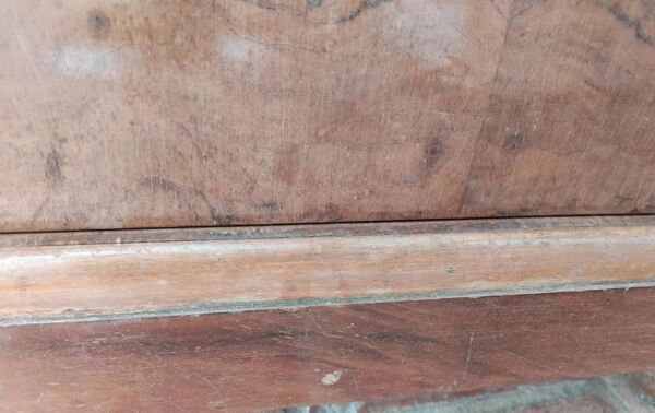 Ancienne Table De Nuit En Bois Avec Plaque De Marbre Vintage
