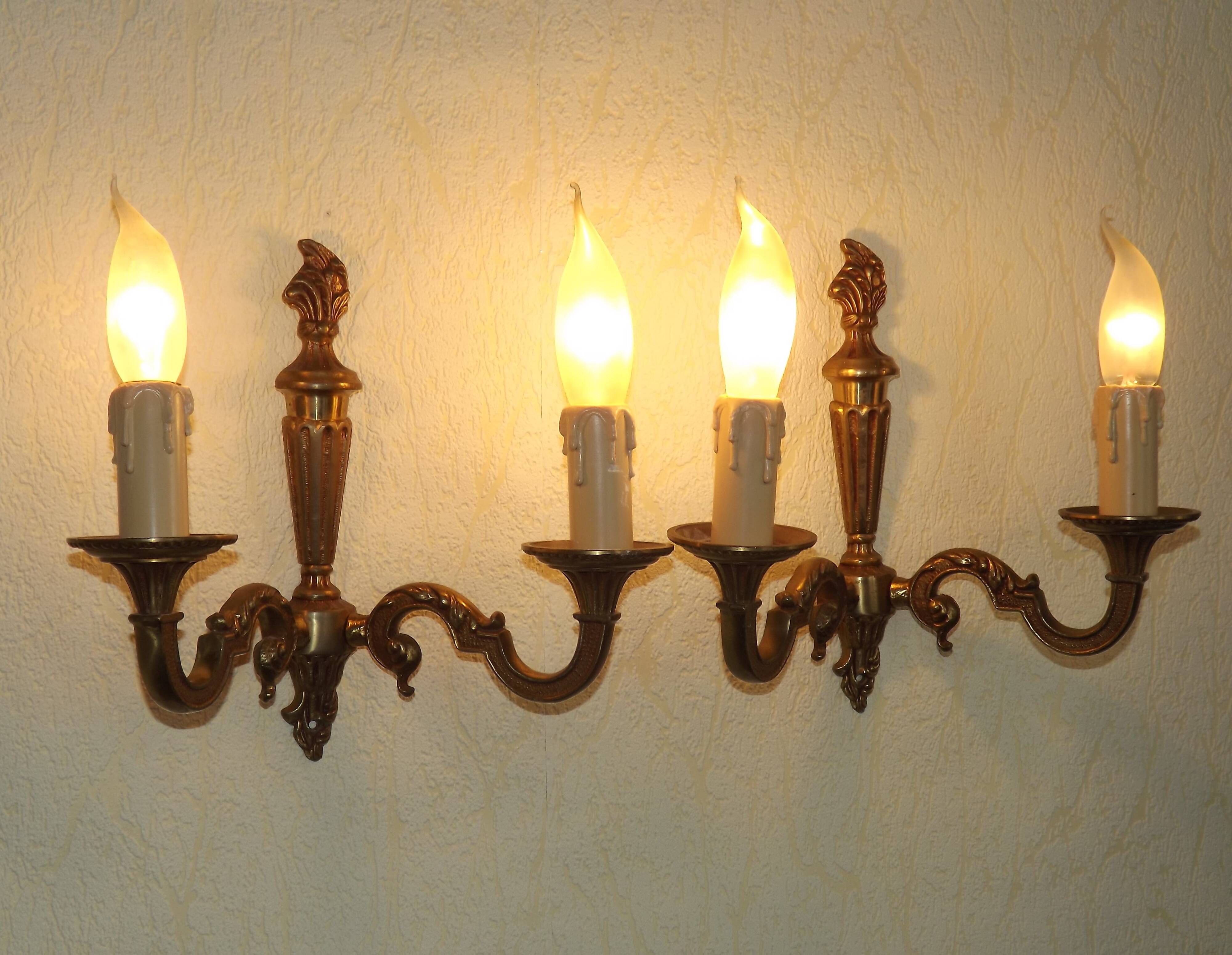 Pair of double Empire wall sconces in bronze from the French period with flame 5160.