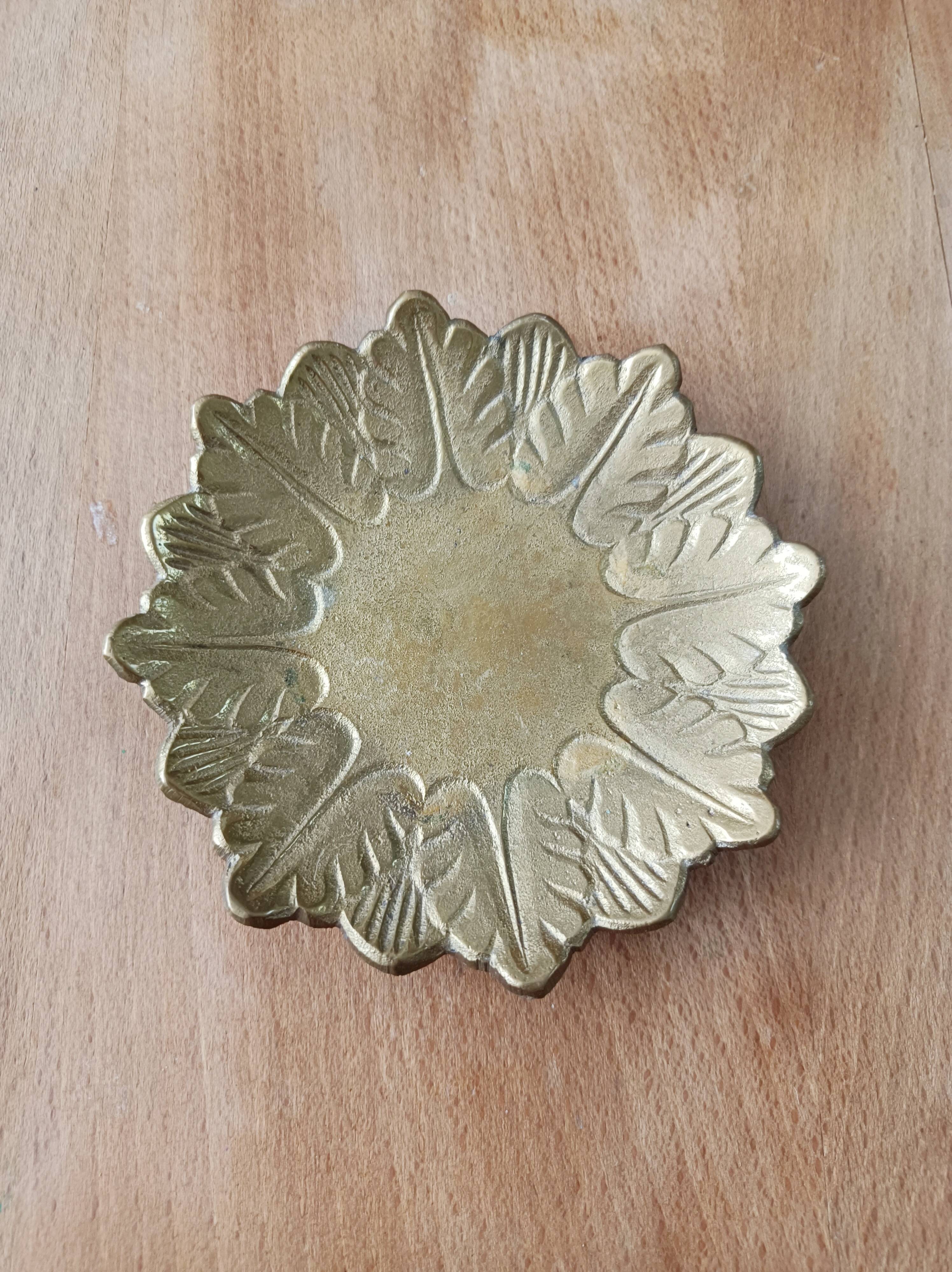 Brass empty pocket bowl