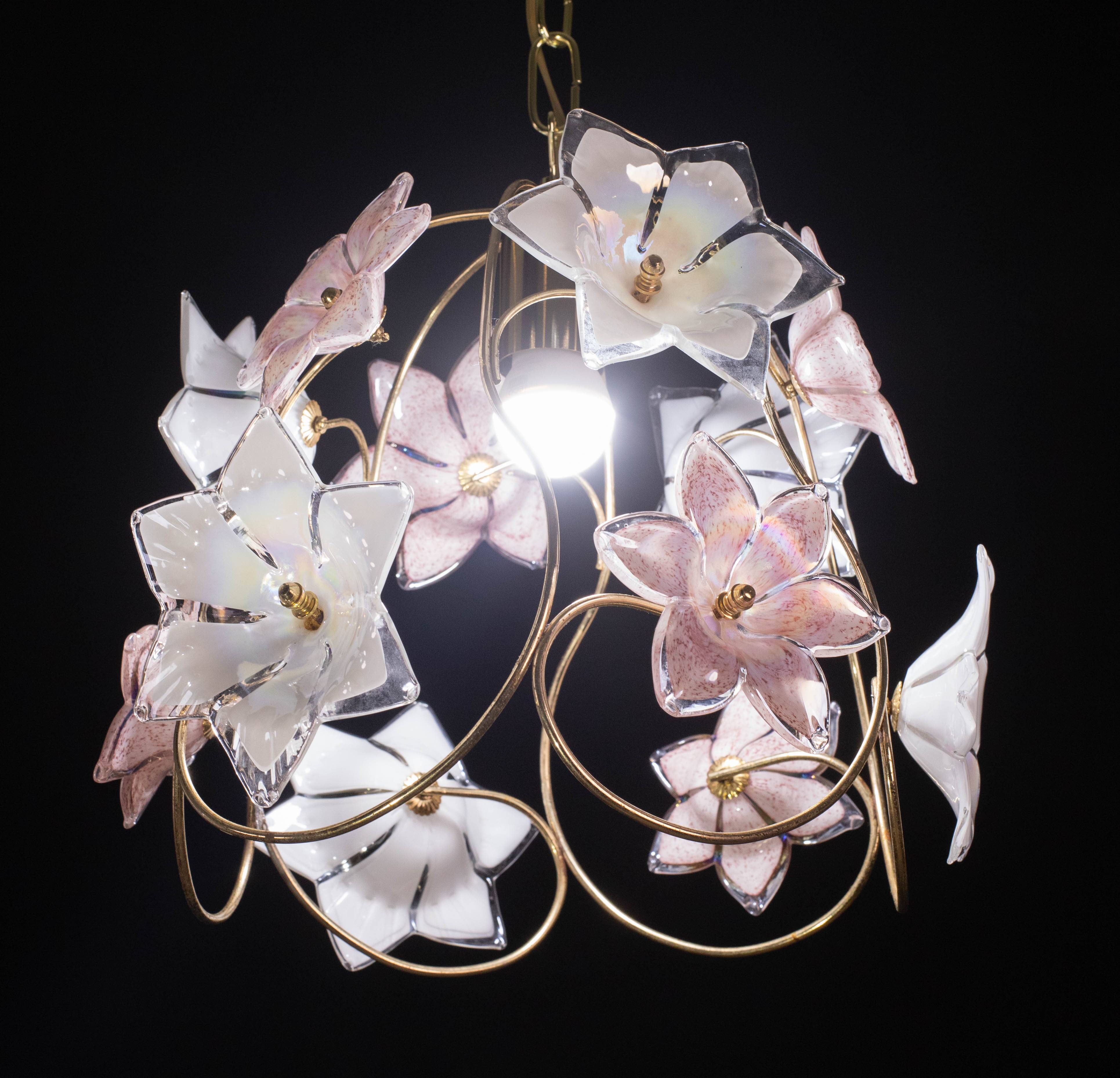 Charming Murano vintage chandelier white and pink flowers