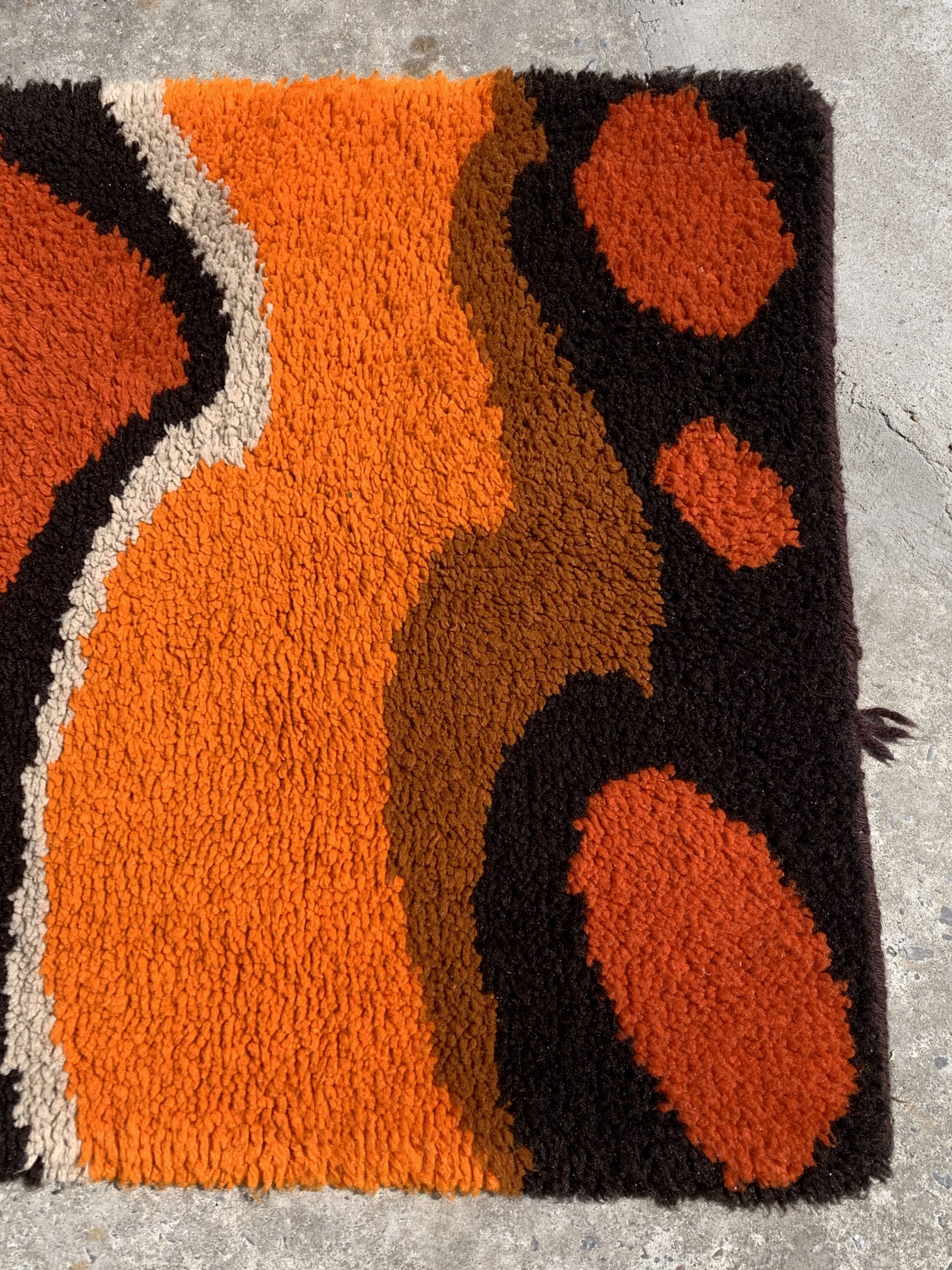 130 x 70 cm rectangular orange seventies carpet