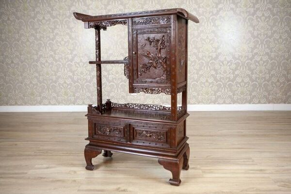 Cabinet japonais ancien en bois exotique