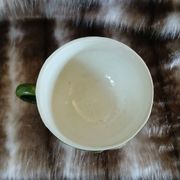 Tasse + soucoupe anciennes en barbotine