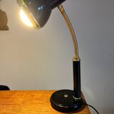 Adjustable desk lamp
