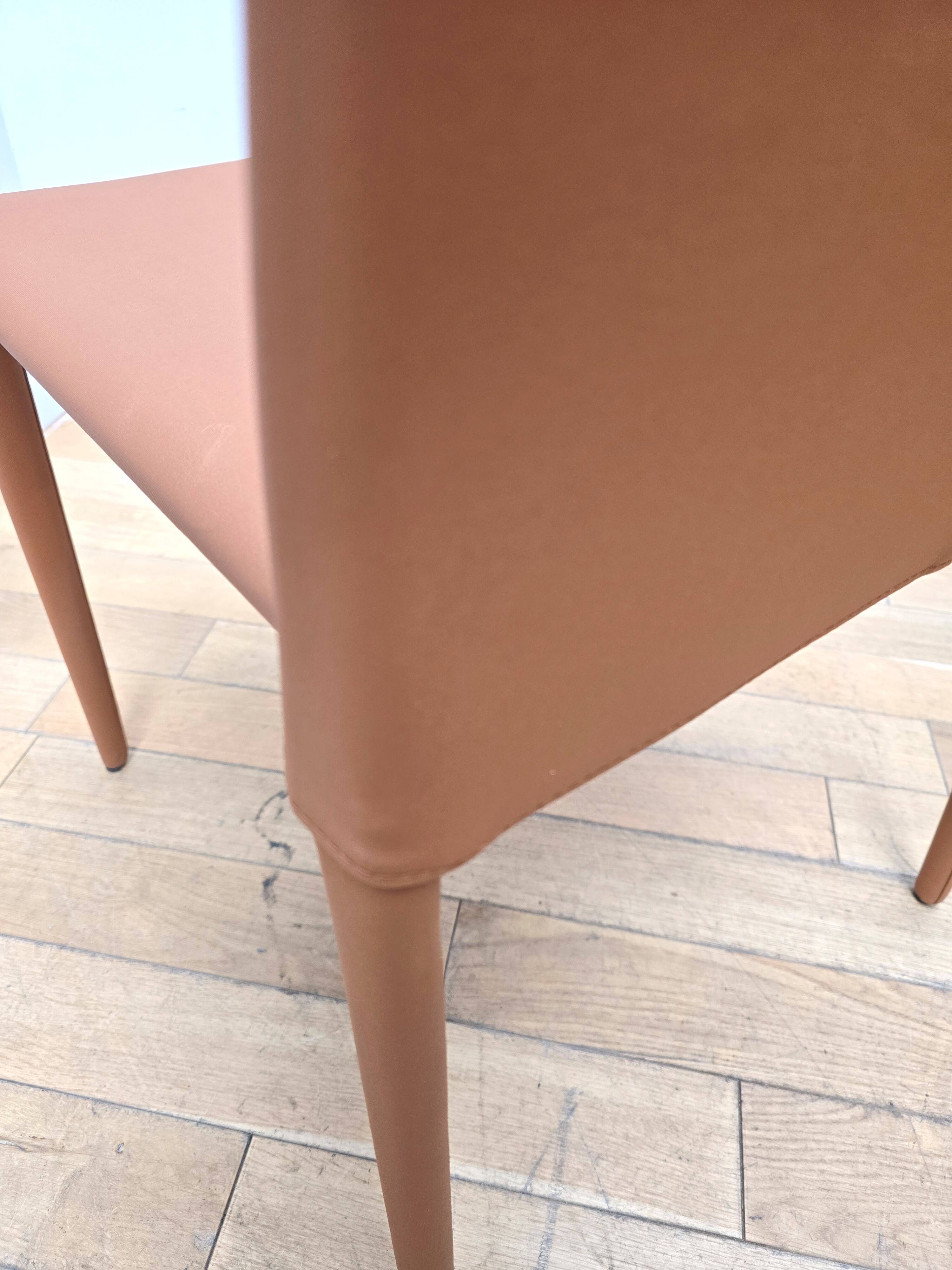 Chaise Norma, Arper
