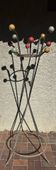 Ancien portemanteau en fer forgé type clé de sol par Roger Féraud
