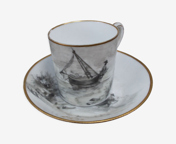 Tasse et sous tasse décor en grisaille porcelaine de Paris XIXème signée