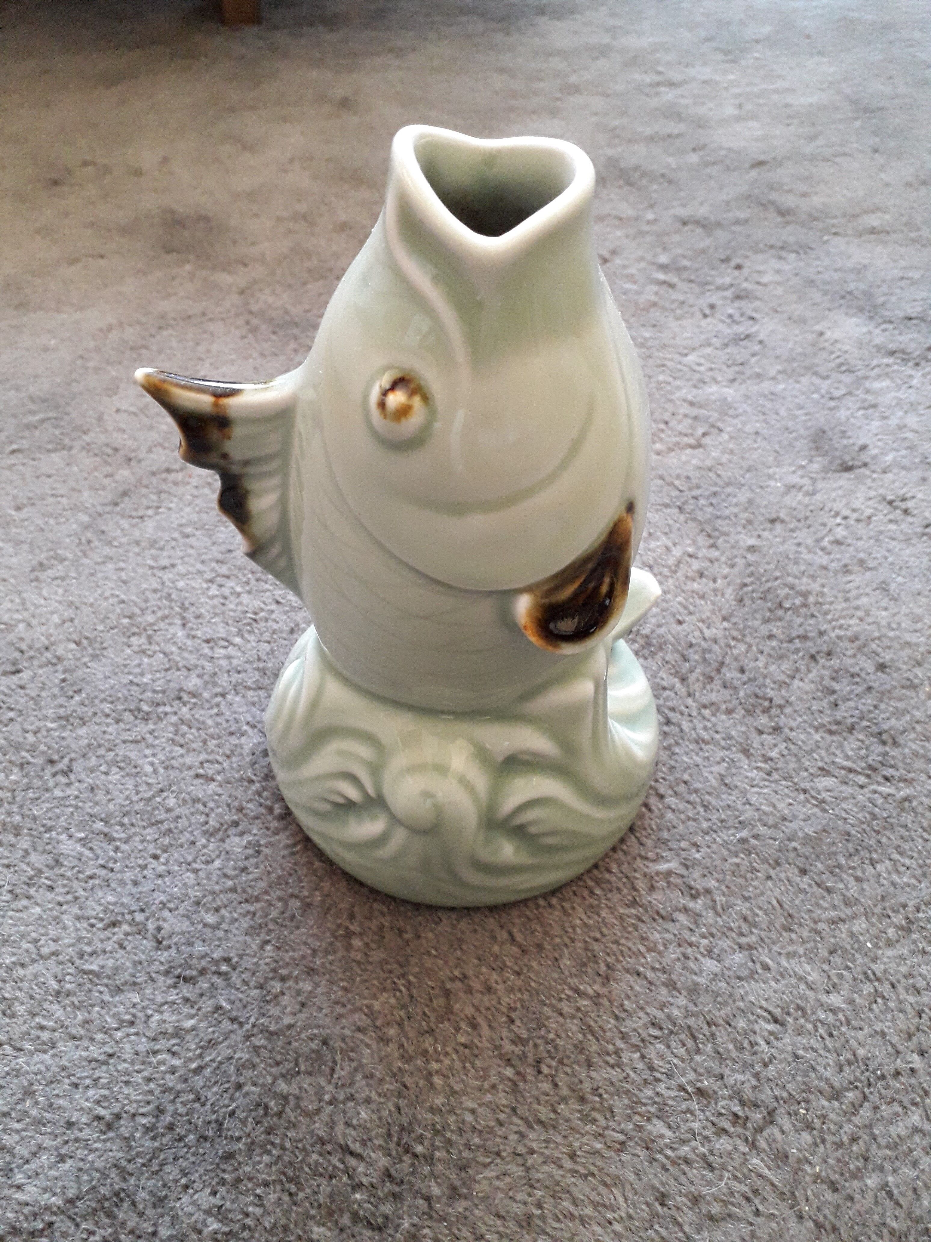 Very original fish vase in ceramic from the 40s