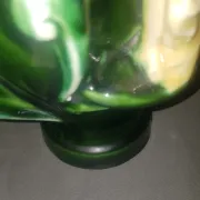 Earthenware vase with 3 caryatids