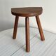 Tabouret tripode bois verni ancien
