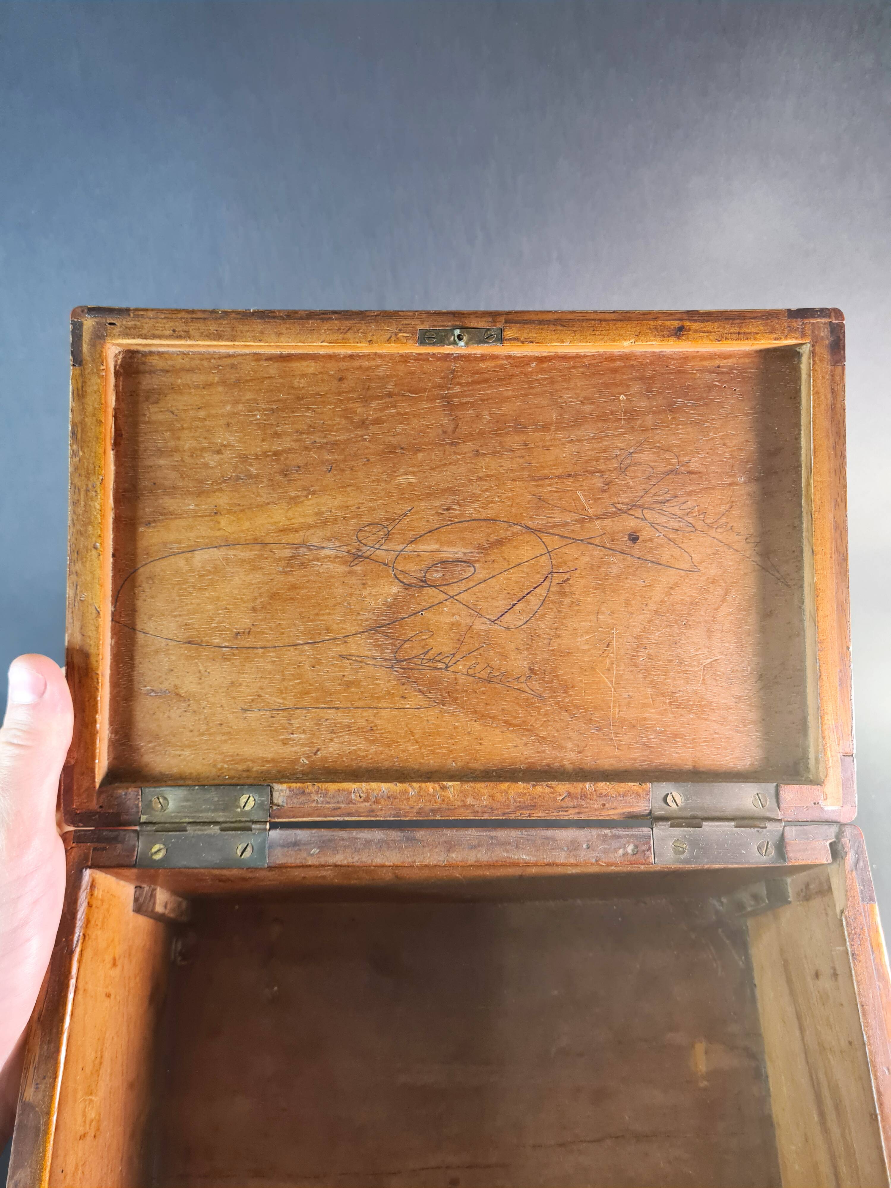 Marquetry Jewelry or Keepsake Box – Vintage Elegance in Pre-Cut Wood