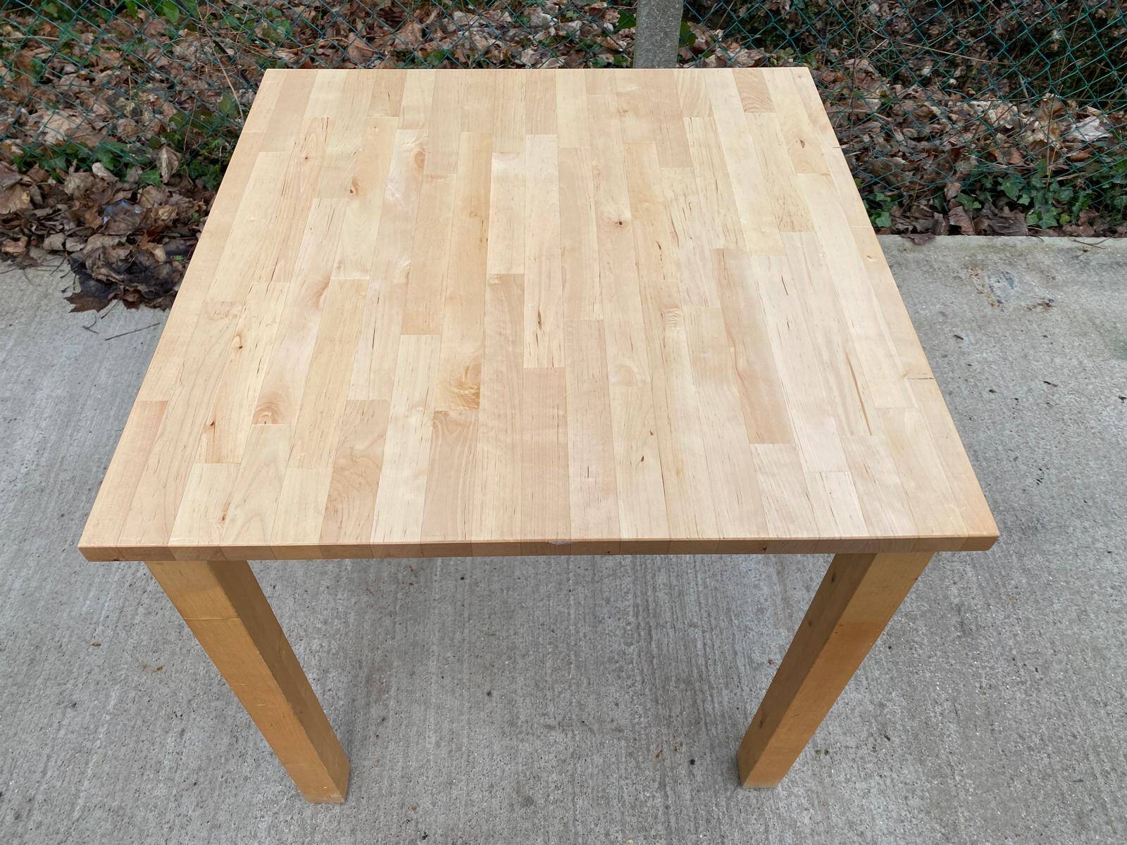 Scandinavian square kitchen table in solid wood 75cm