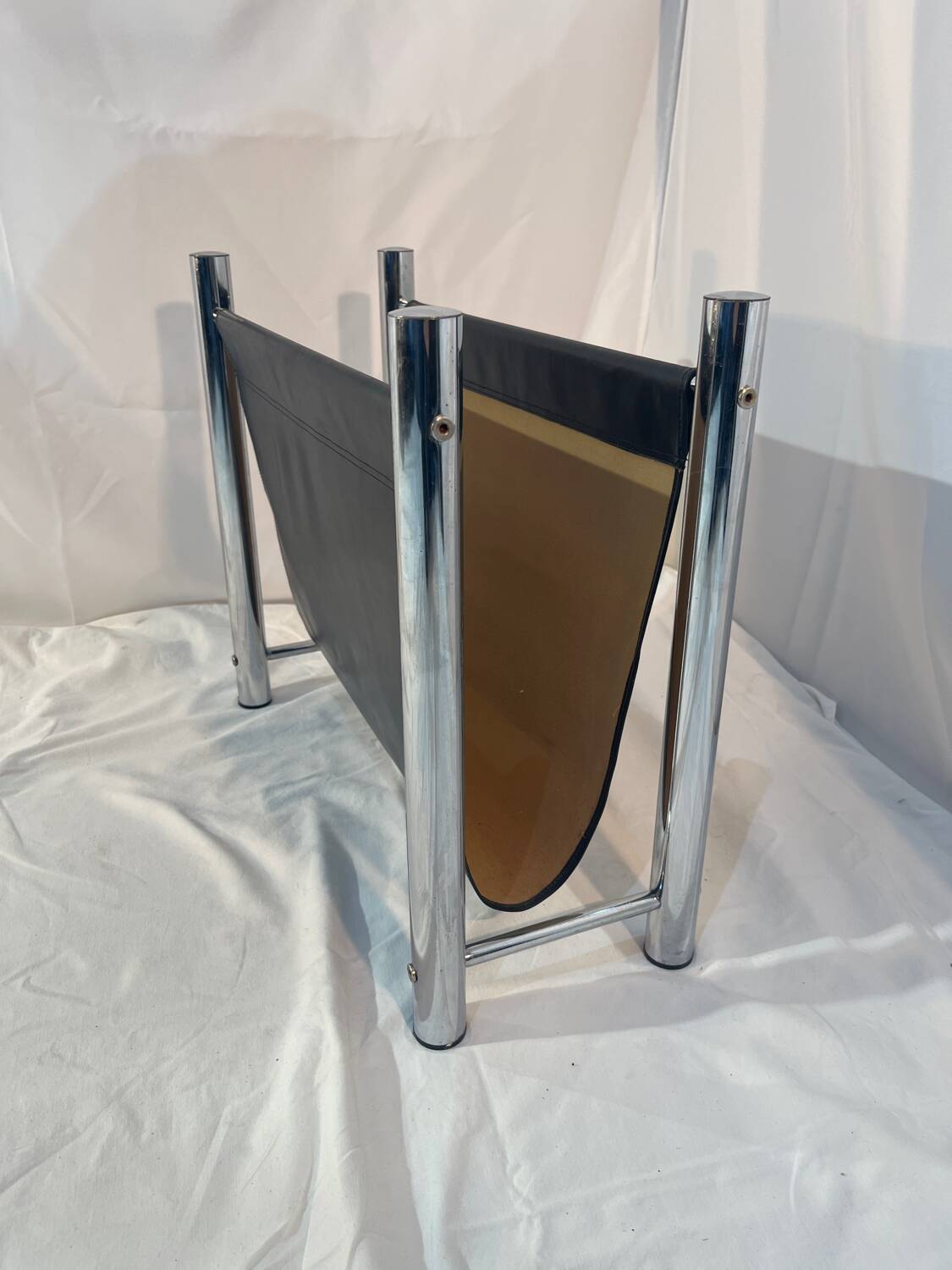 Leather and chrome magazine rack Italy