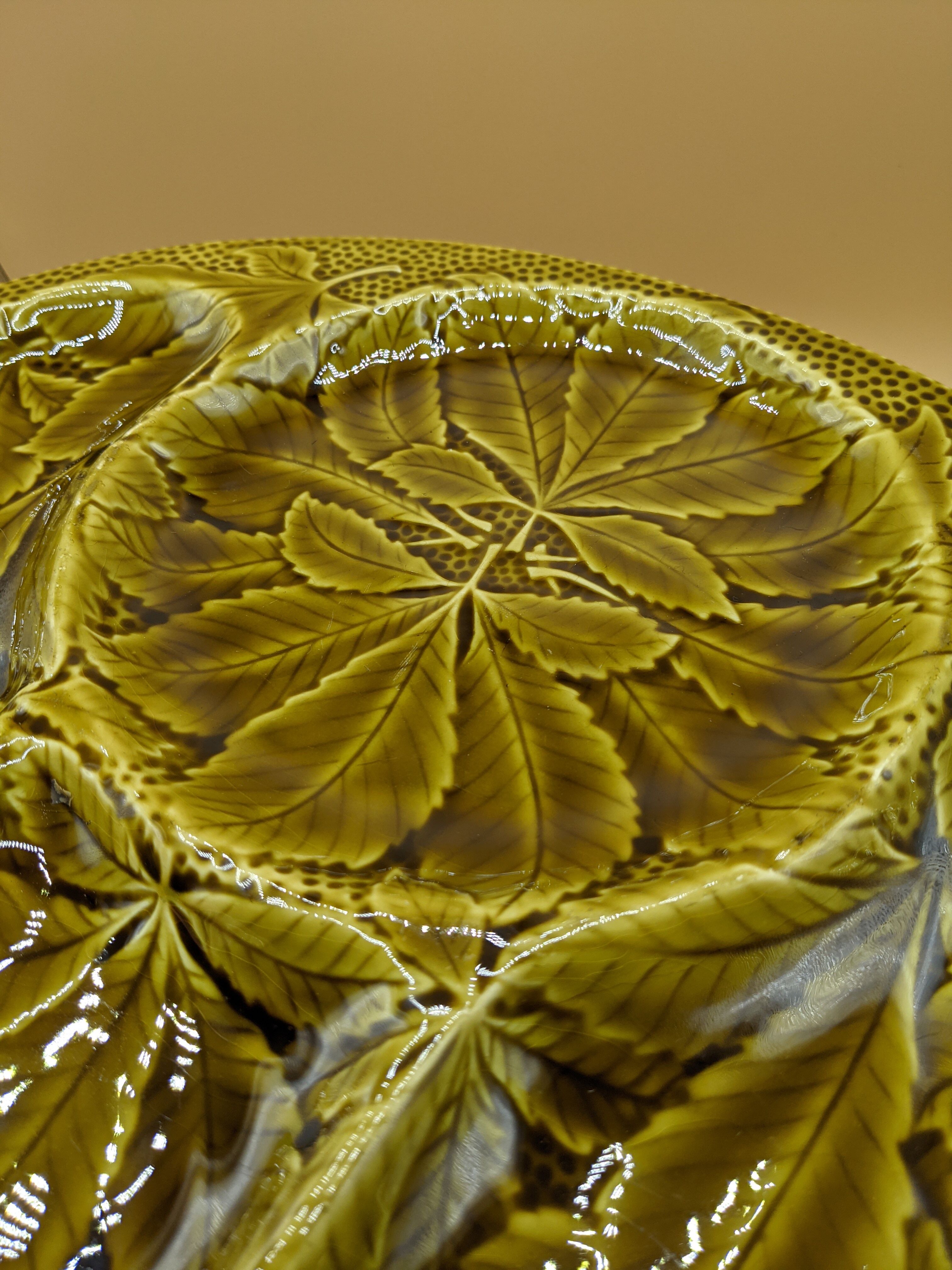 Gien dabbling compartmentalized plate