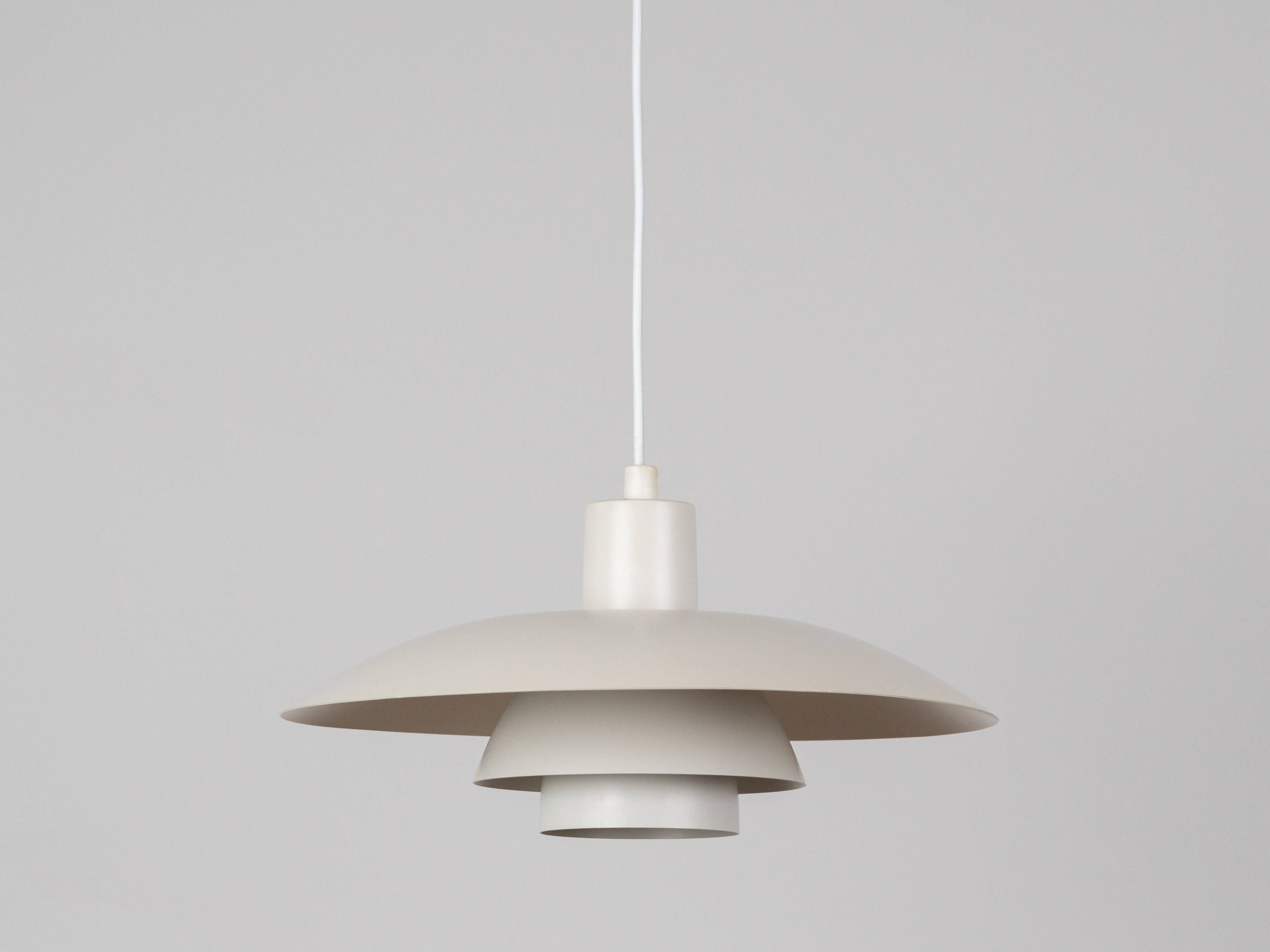 Danish vintage PH 4/3 pendant lamp by Poul Henningsen, Louis Poulsen, 1966