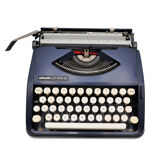 Typewriter Olivetti Lettera 82 Blue revised ribbon new