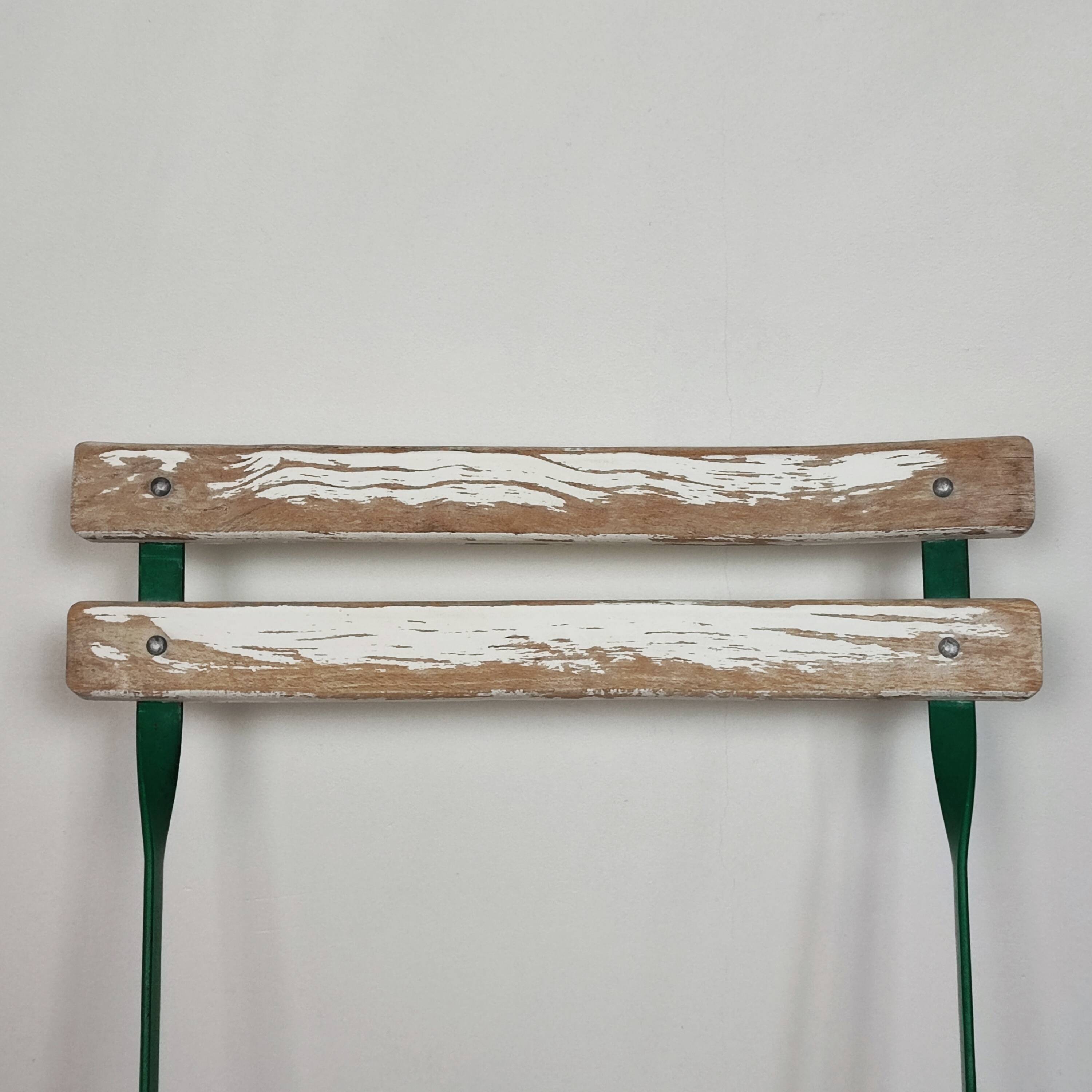 Folding garden chairs