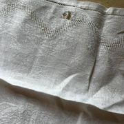 Lot de six serviettes de table anciennes en damassé, monogramme brodé