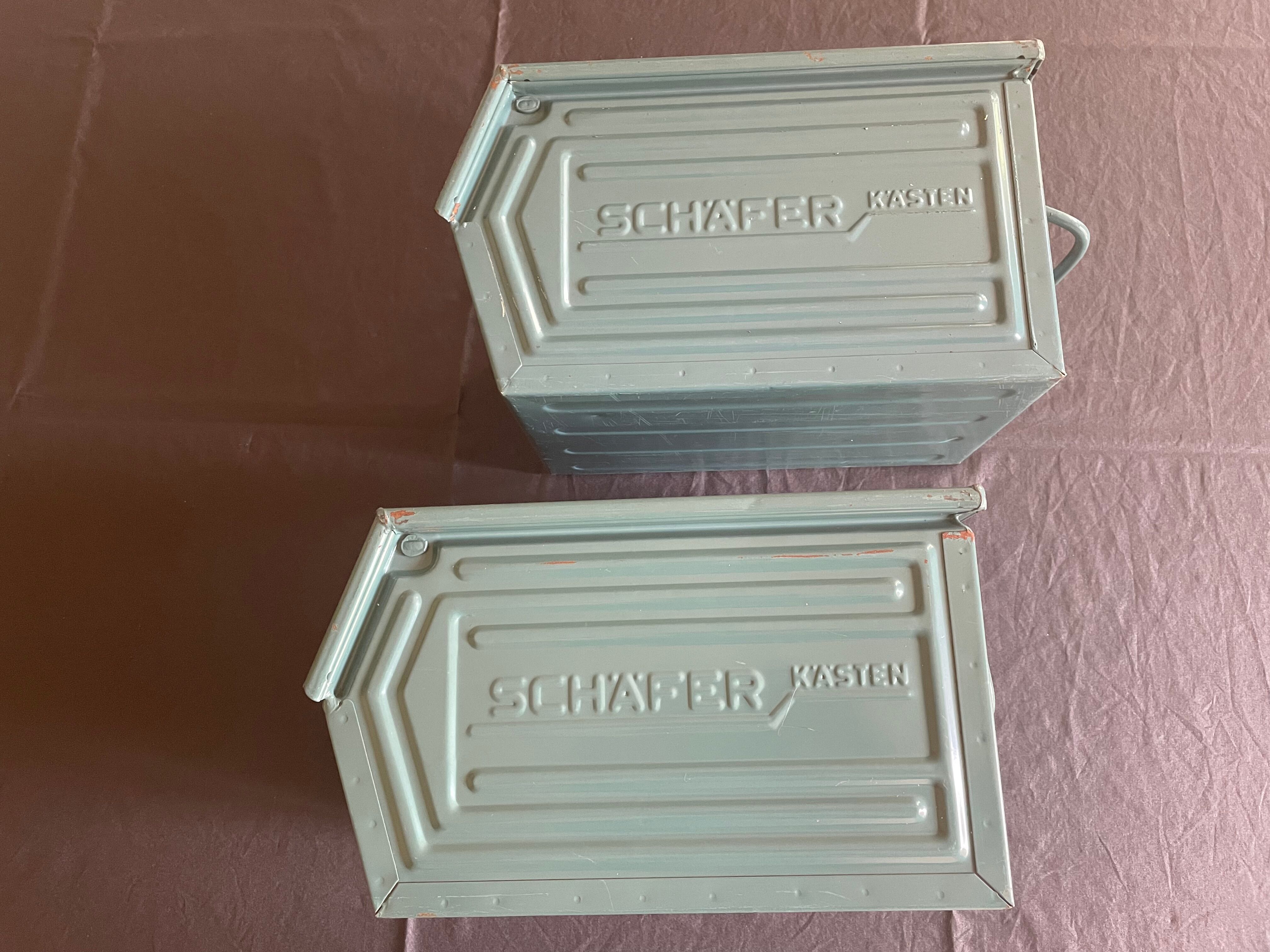 Schäfer metal claw lockers