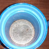 Cafetière en email bleu