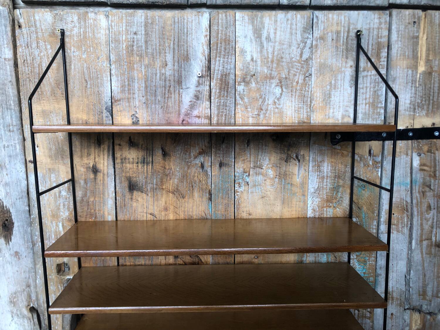 Ancienne etagère murale modulable tomado métal noir + bois clair vintage
