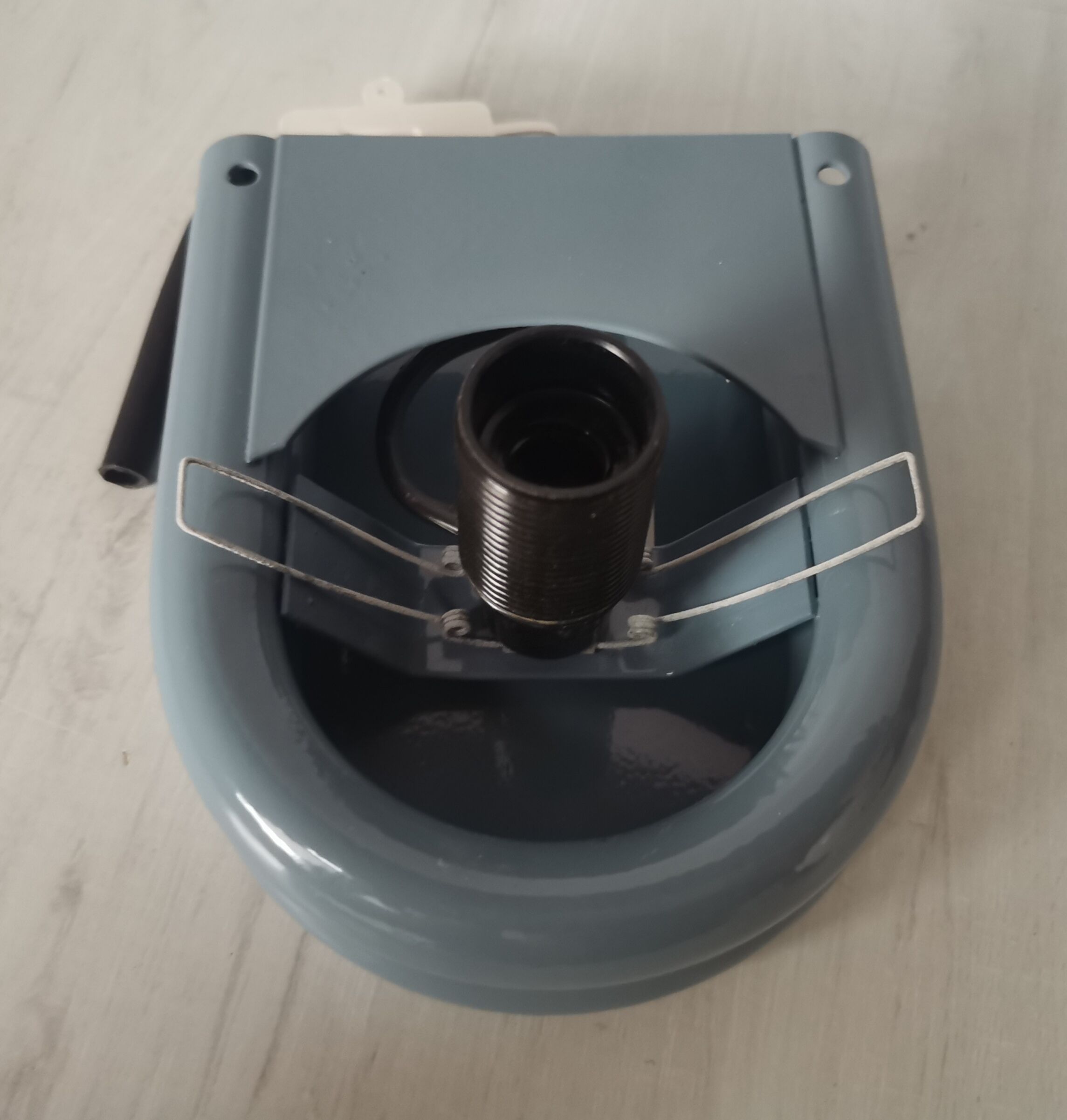 Vintage metal and opaline wall lamp