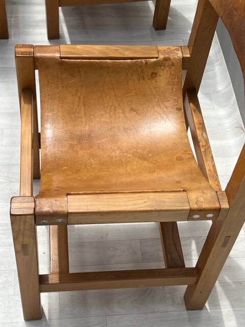 4 chaises en orme massif et cuir, Maison Regain années 70