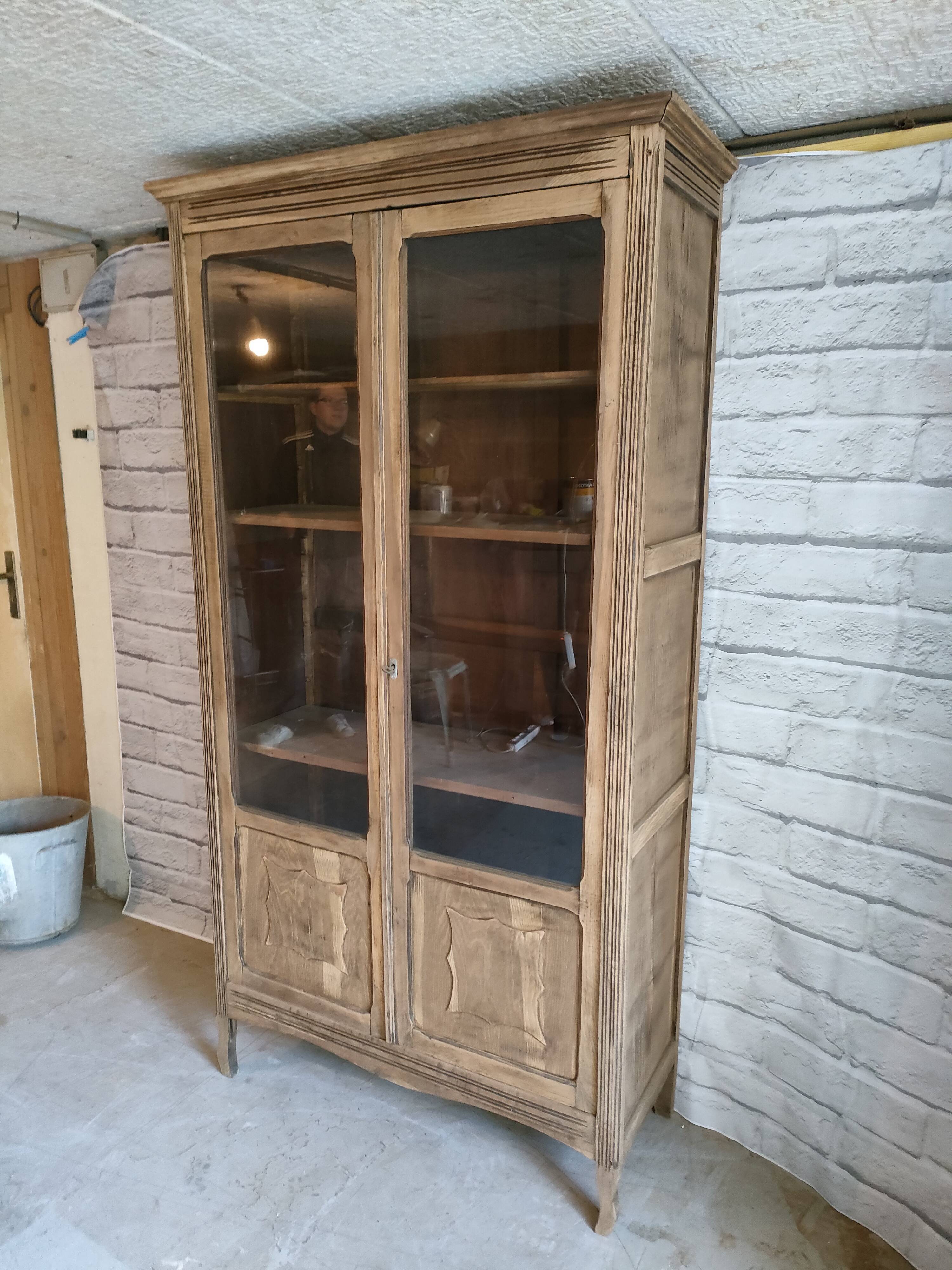 Display cabinet