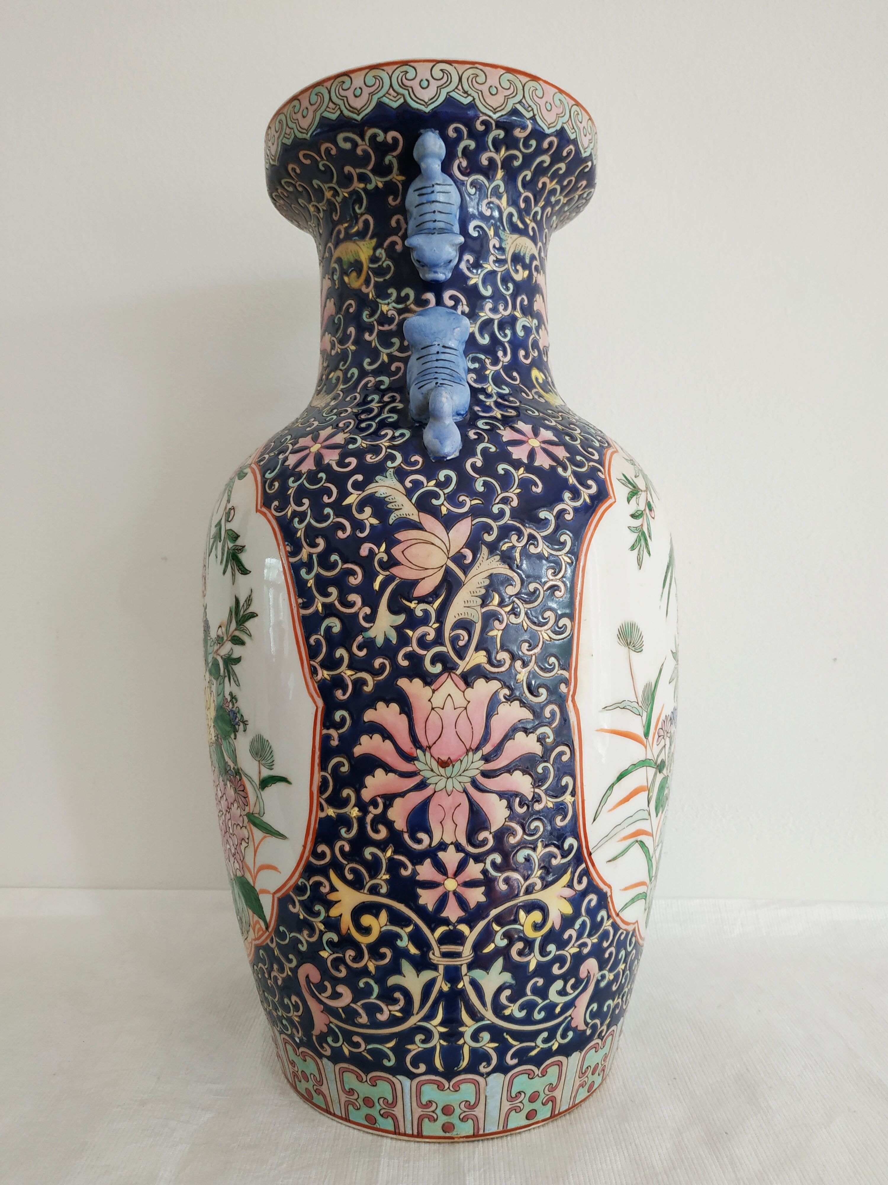 Chinese vase pink family 19th century