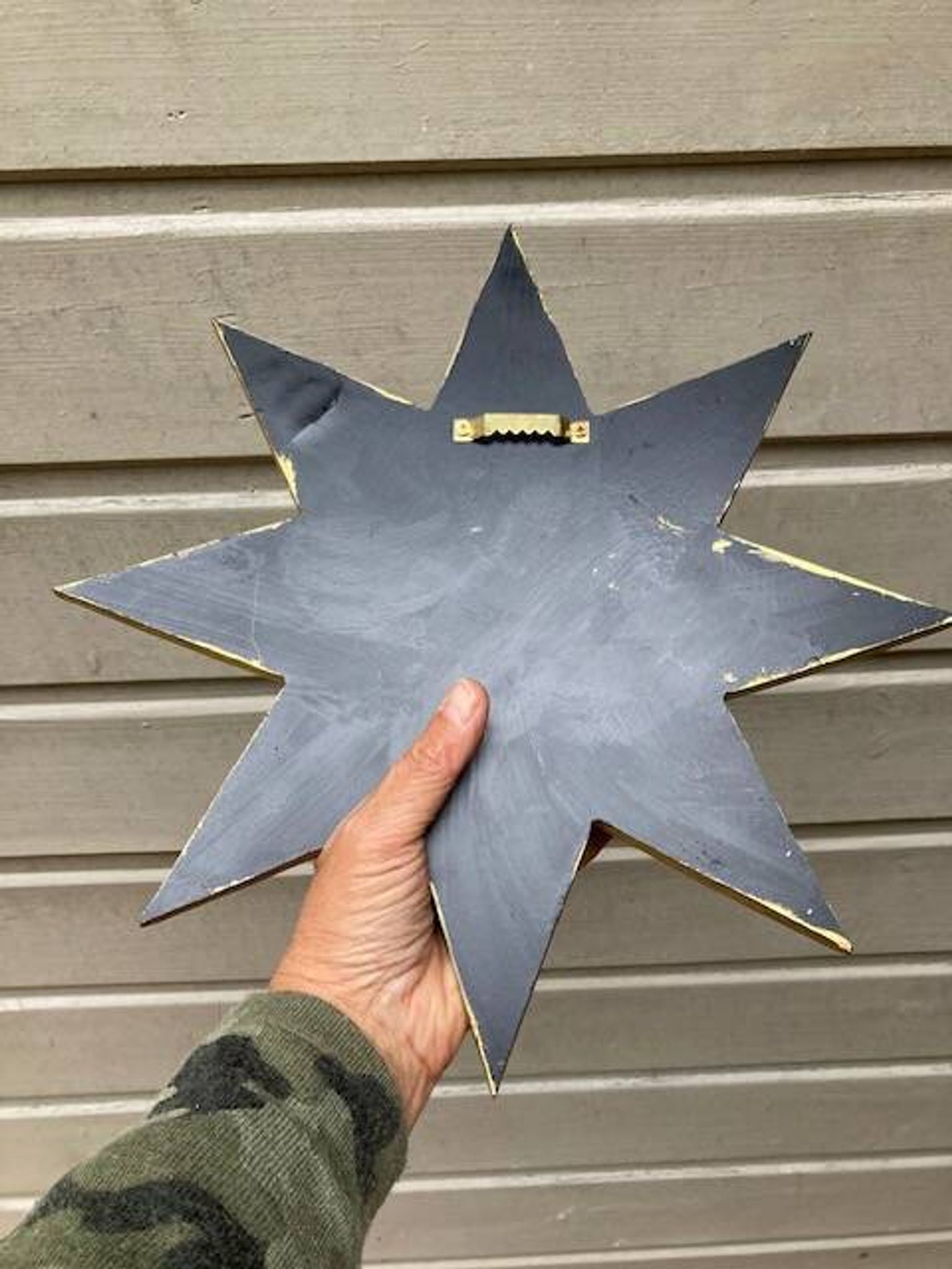 Star-shaped mirror