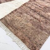 Traditional handmade azilal rug size 150 x 250 cm