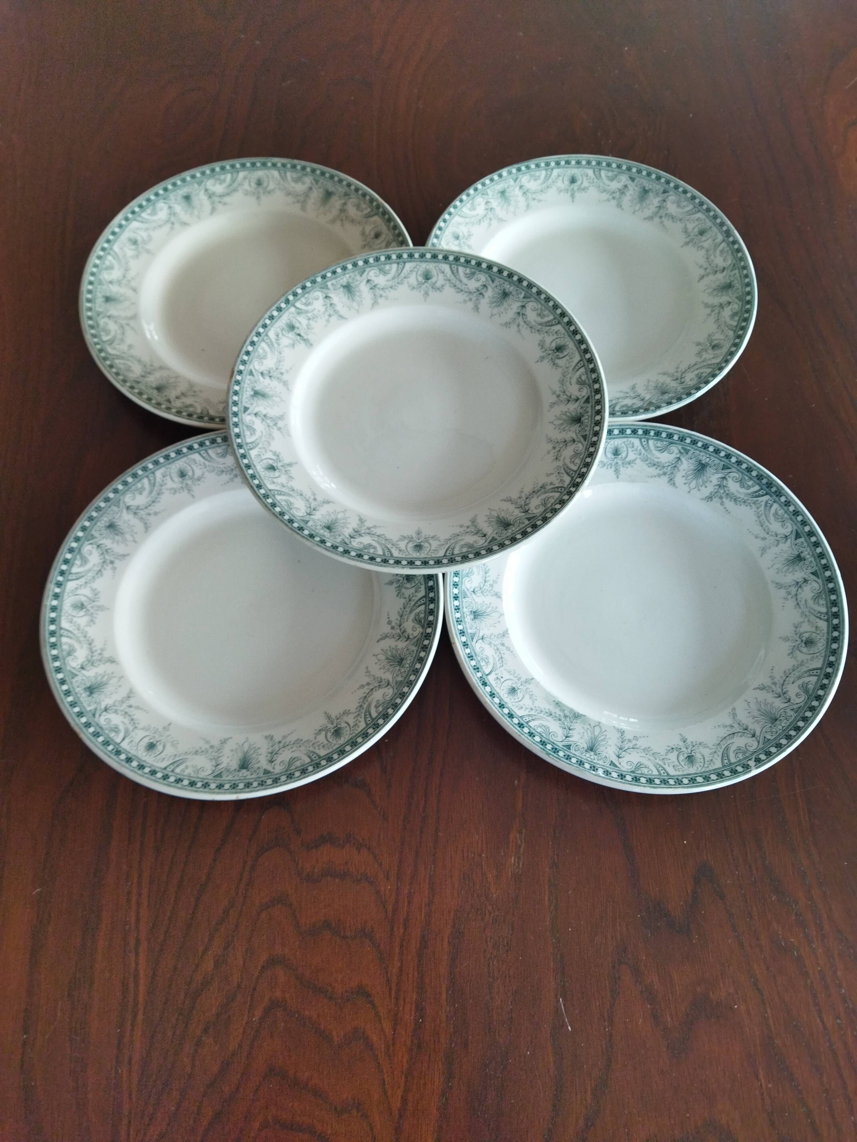 5 iron clay flat plates Moulin des Loups & Hamage “Wilbur”