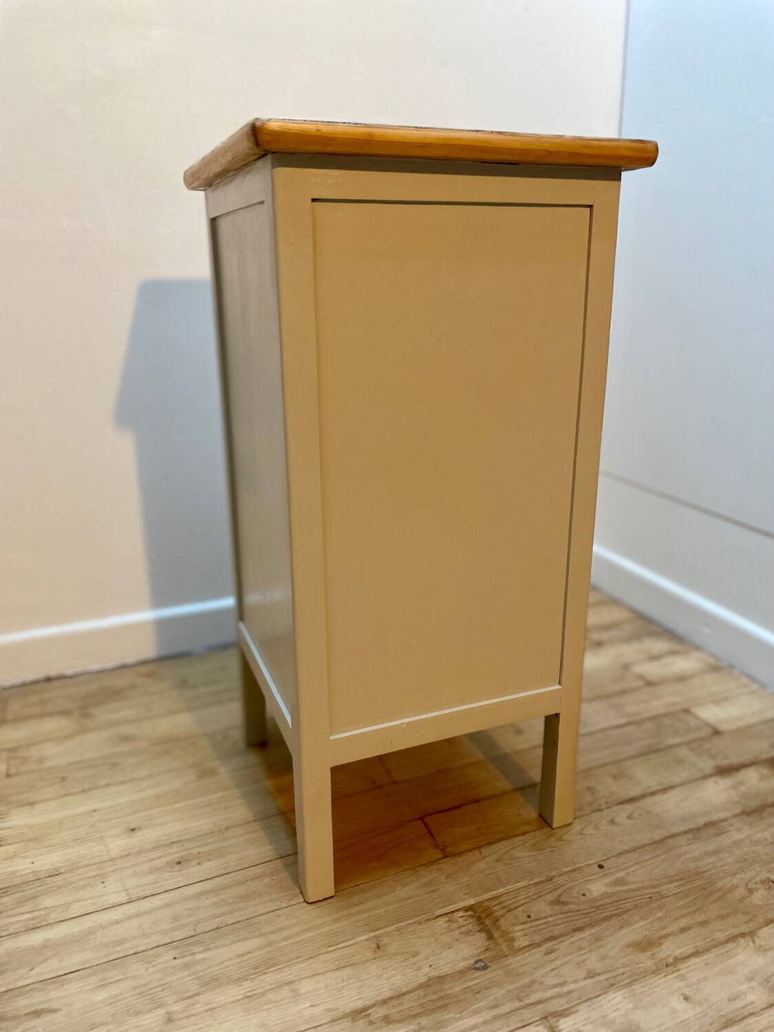 Beige and pale pink revamped 4-drawer bedside table