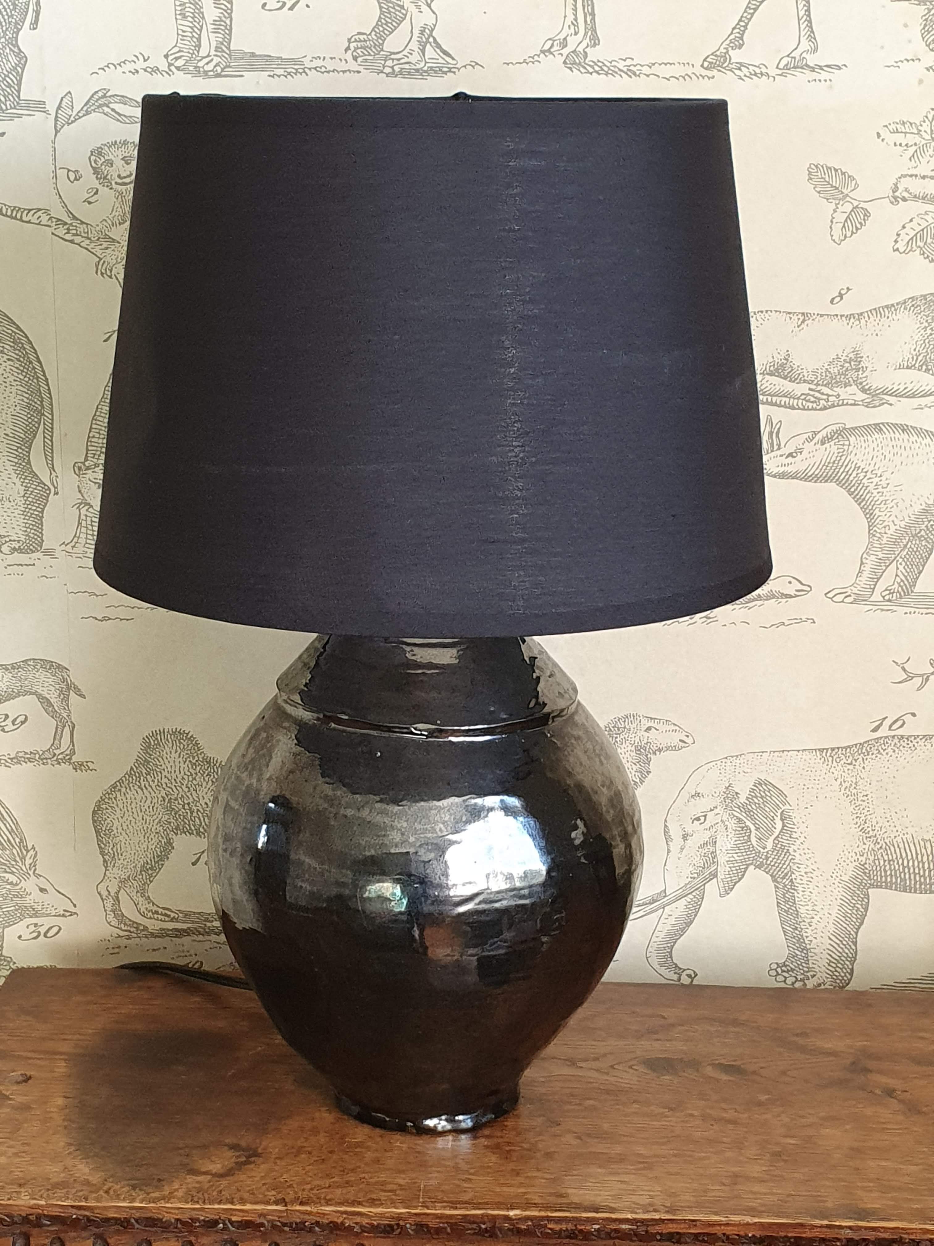 Black ceramic lamp