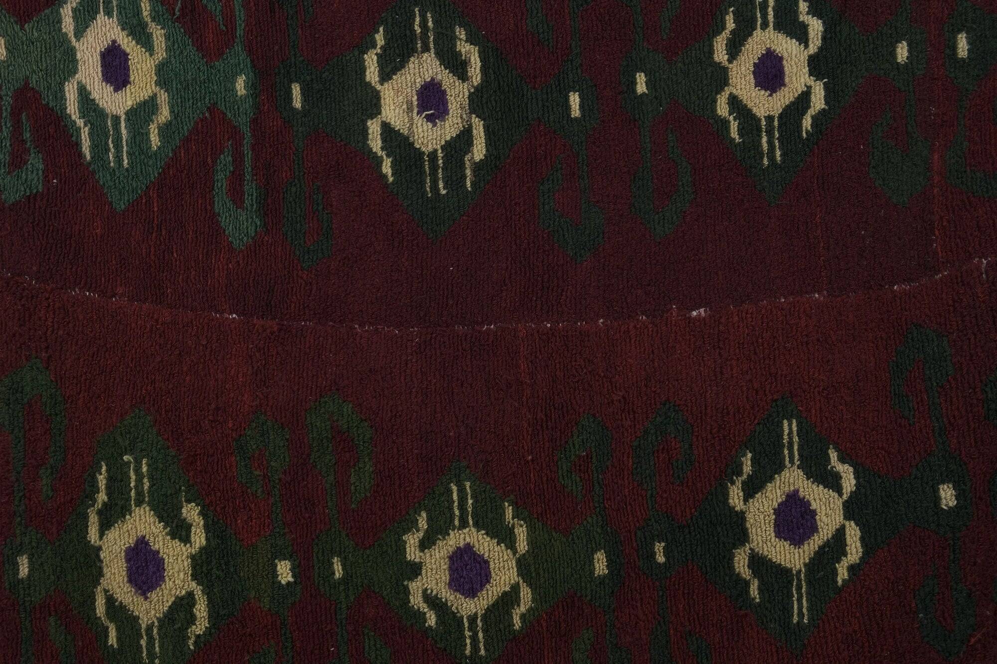 Vintage handmade Turkish rug 135x154 cm