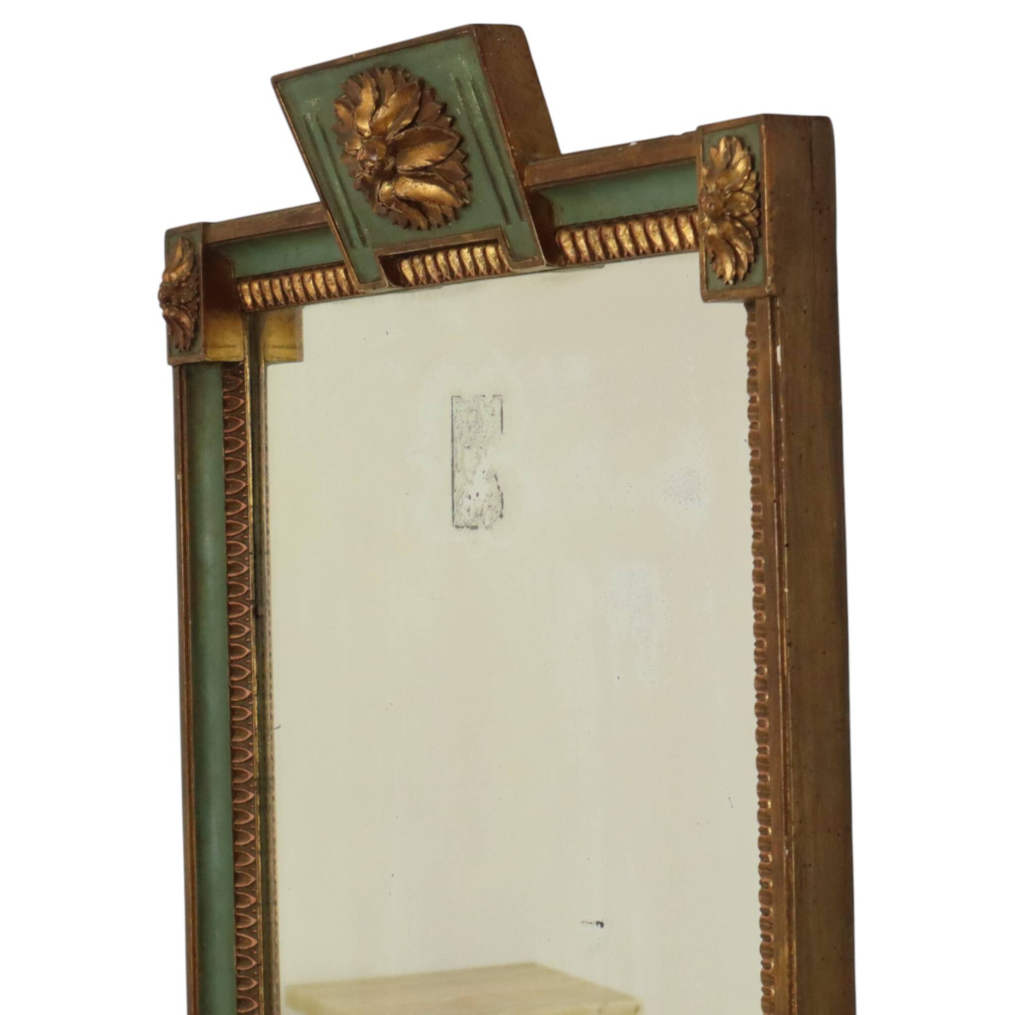 Miroir en bois doré, France, début du XXe siècle