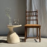Chaise classique ancienne en bois et cannage
