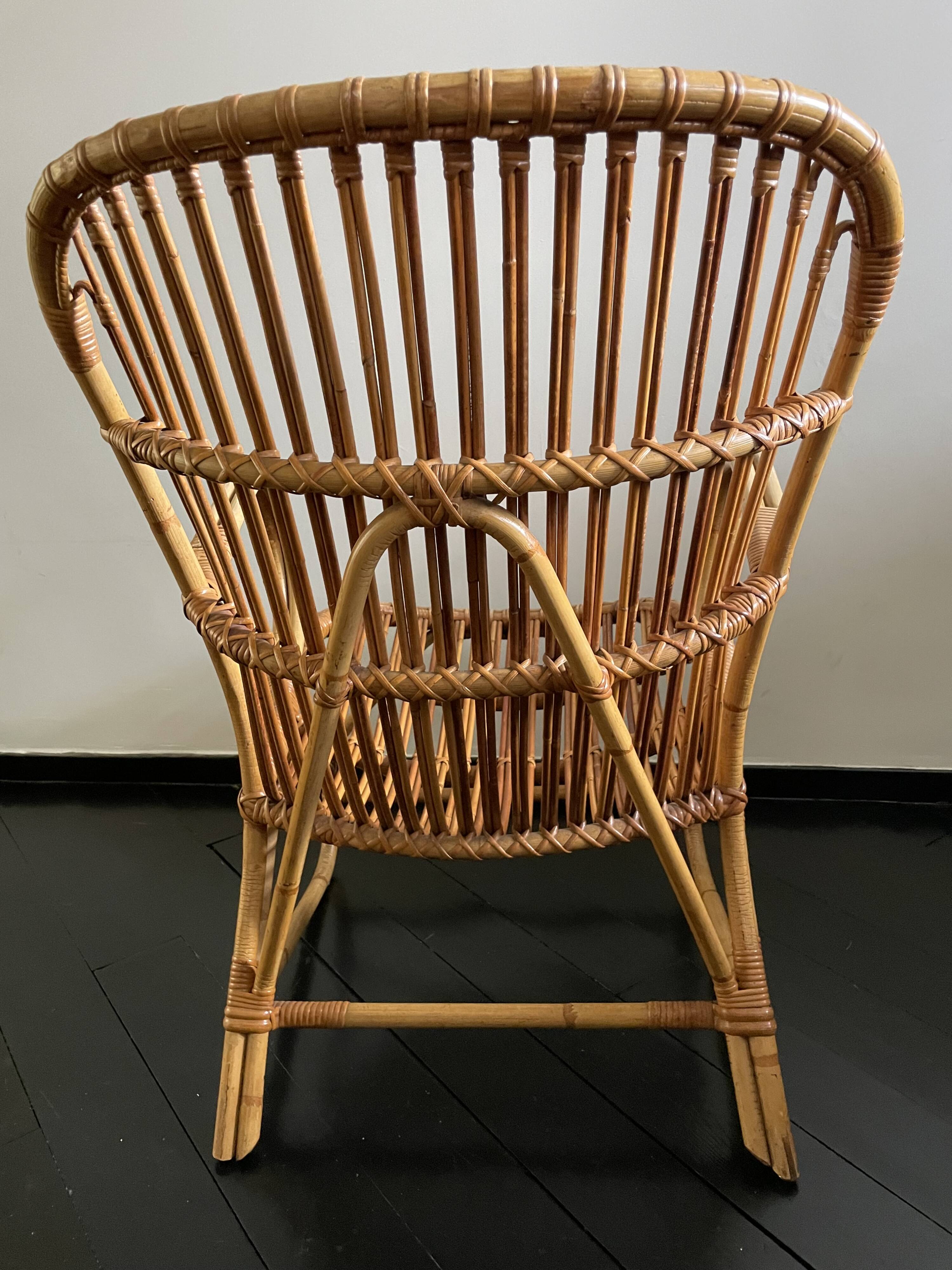 His and hers rattan lounge chairs, Rohé Noordwolde