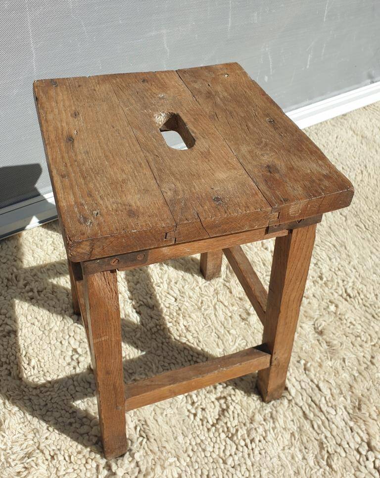 Oak workshop stool with grip