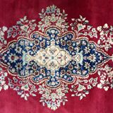 Antique 1920s Persian Kerman rug, floral medallion, red field, 273cm x 362cm