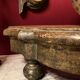Ancient Italian pedestal, gilded carved wood, faux yellow Siena marble, 19th century.