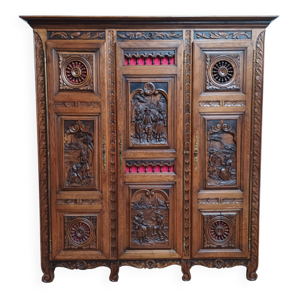 Armoire 3 portes style Breton en chêne massif sculpté Selency