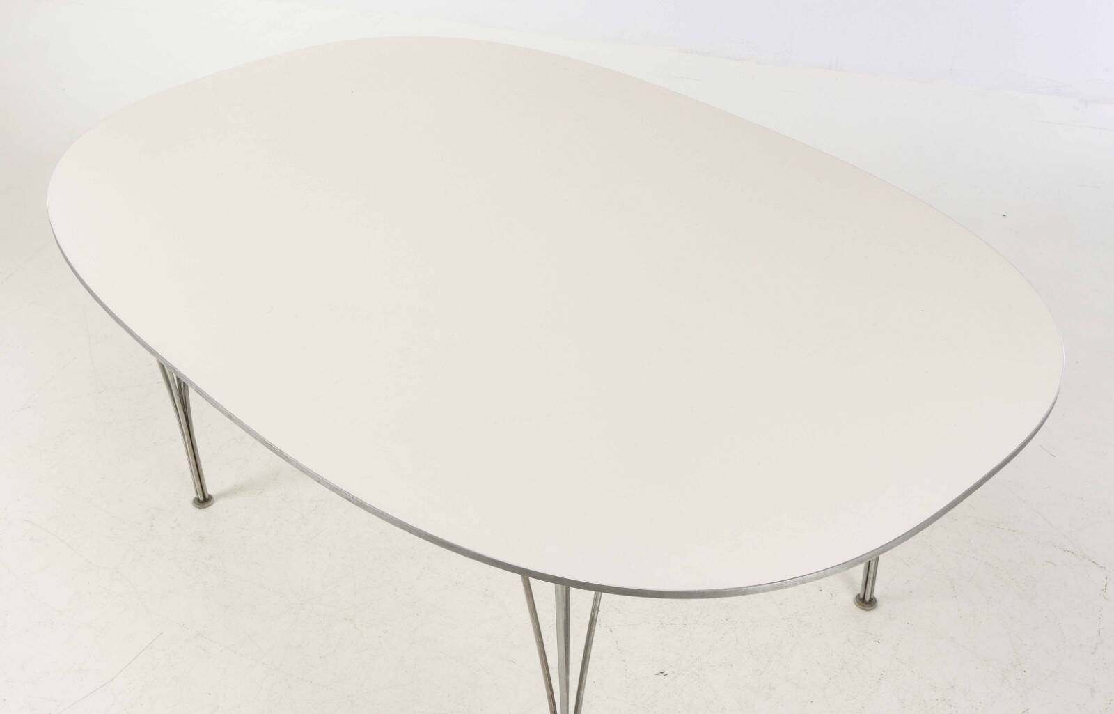 Super ellipse table by Jacobsen & Mathsson (Piet Hein, brown label) 180x120