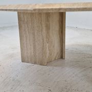 Table basse octogonale italienne en travertin, années 1980