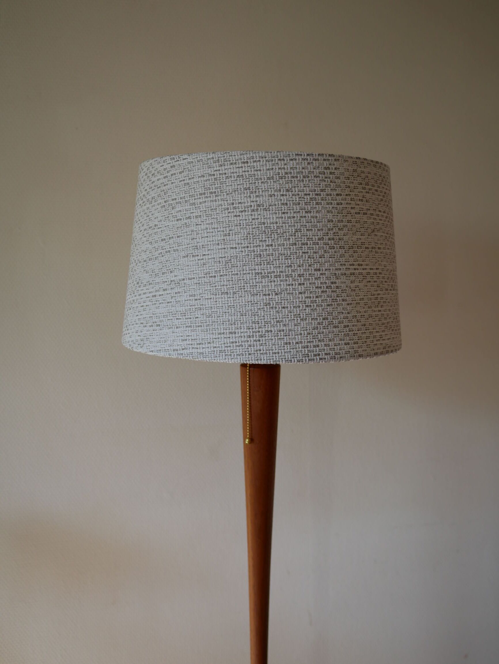 Scandinavian "diabolo" teak floor lamp, 1960s