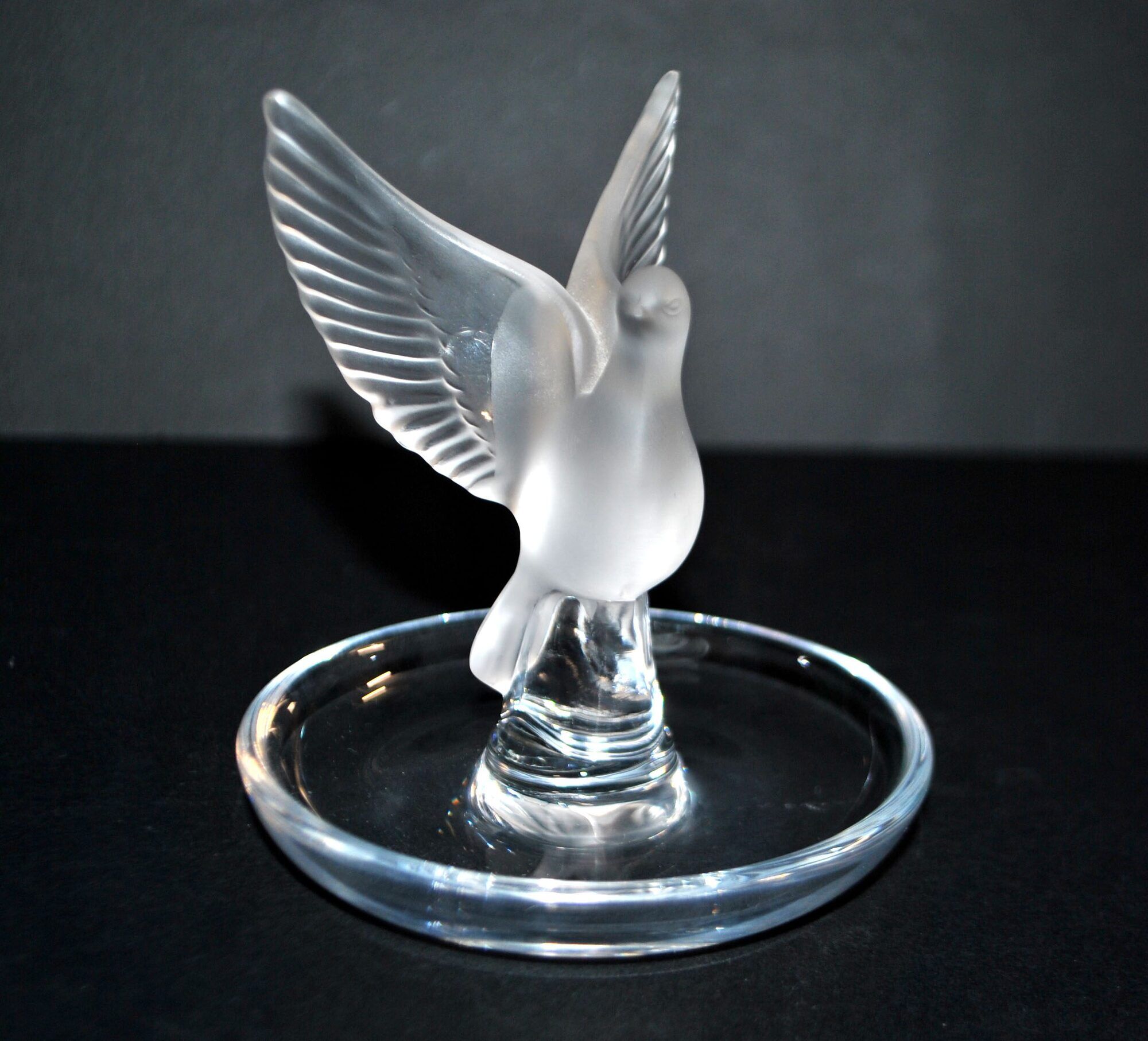 Lalique ashtray dish bird dove in frosted crystal and signed