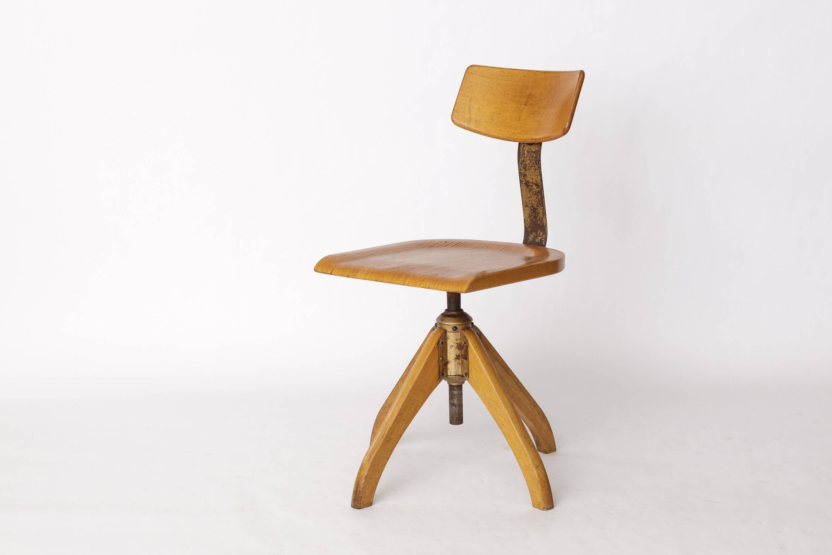 Chaise pivotante industrielle Ama Elastik – Design Bauhaus vintage des années 1950, bois